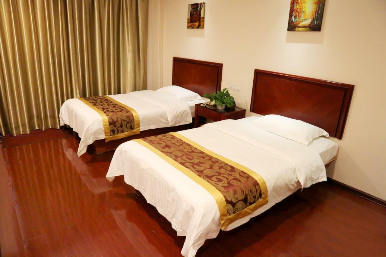 Greentree Inn Guiyang Court Street West Zhongshan Road Subway Station Business Hotel Extérieur photo