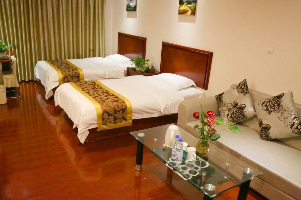 Greentree Inn Guiyang Court Street West Zhongshan Road Subway Station Business Hotel Extérieur photo