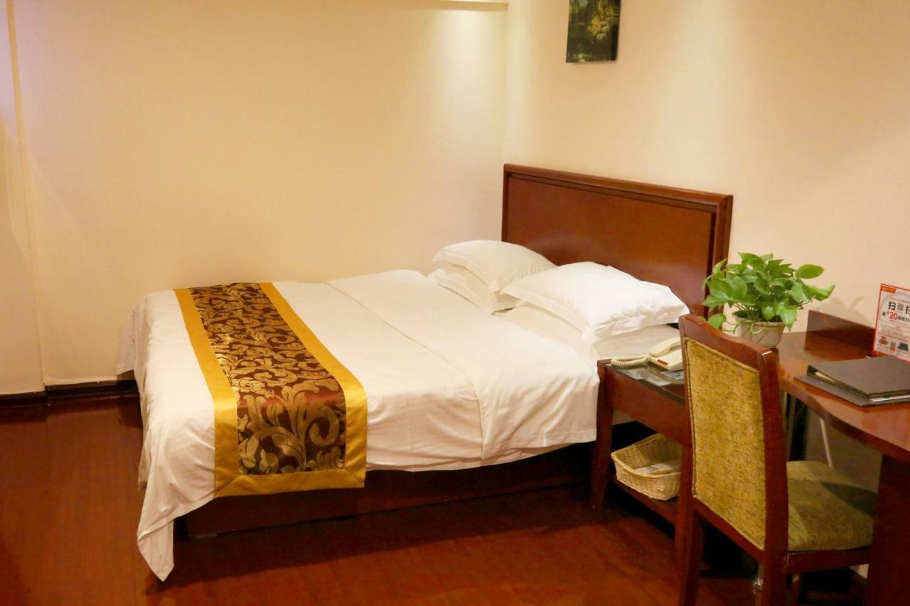 Greentree Inn Guiyang Court Street West Zhongshan Road Subway Station Business Hotel Extérieur photo