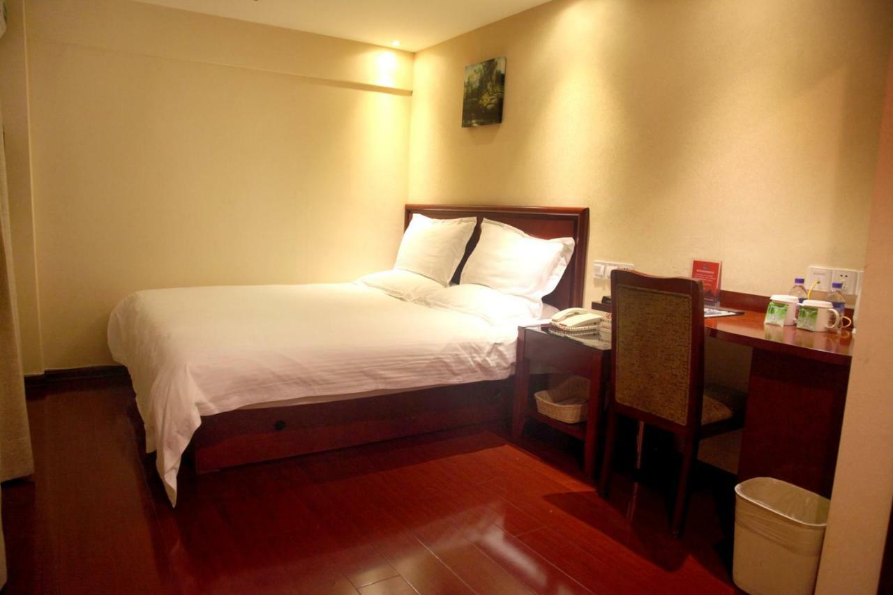 Greentree Inn Guiyang Court Street West Zhongshan Road Subway Station Business Hotel Extérieur photo